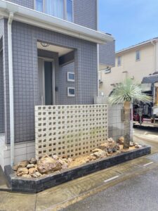 熊谷市内　ロストラータ　ロックガーデン